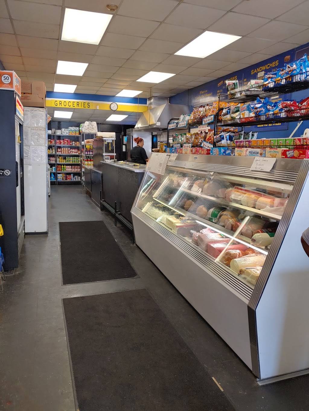 Hoagies Plus | restaurant | 752 E Tioga St, Philadelphia, PA 19134, USA | 2154258620 OR +1 215-425-8620