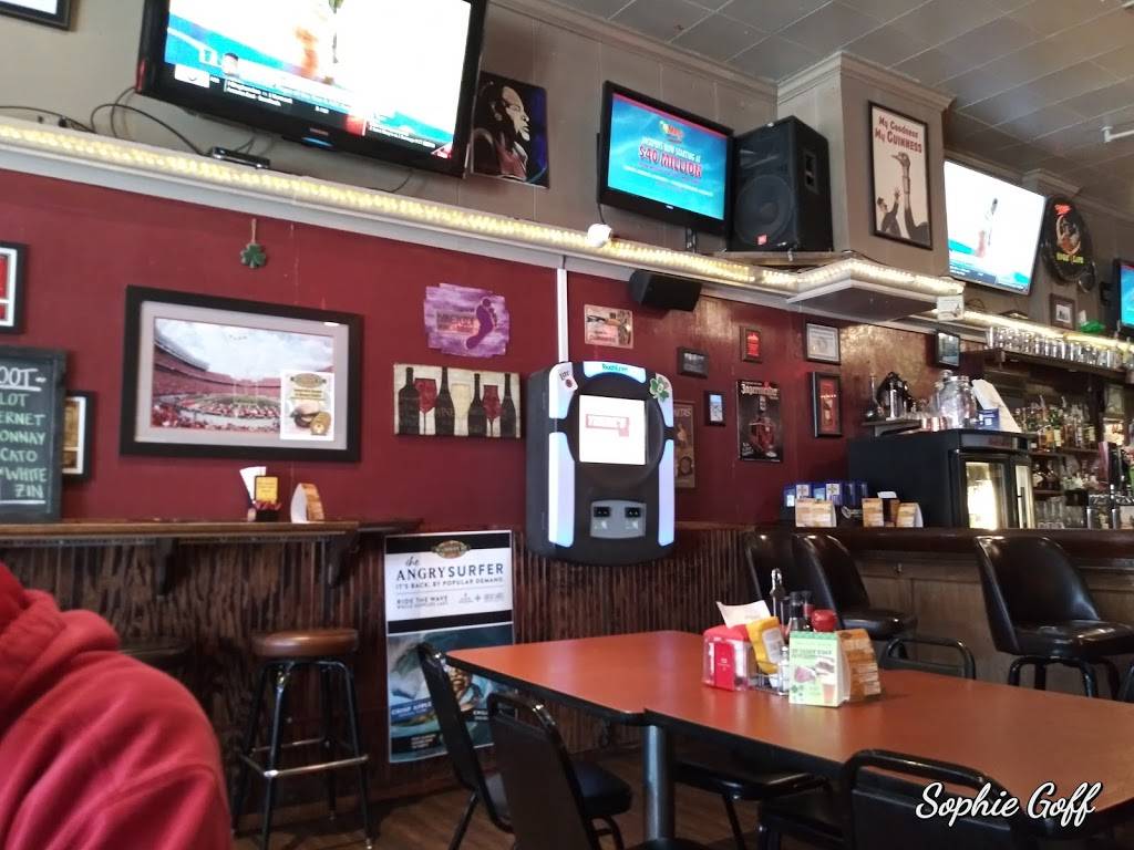 Slaters Madison Street Pub | restaurant | 111 Madison St, Port Clinton, OH 43452, USA | 4197322030 OR +1 419-732-2030