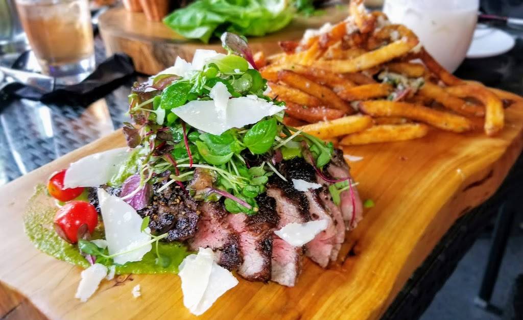 Ember & Oak | restaurant | 712 E New Haven Ave, Melbourne, FL 32901, USA | 3217226285 OR +1 321-722-6285