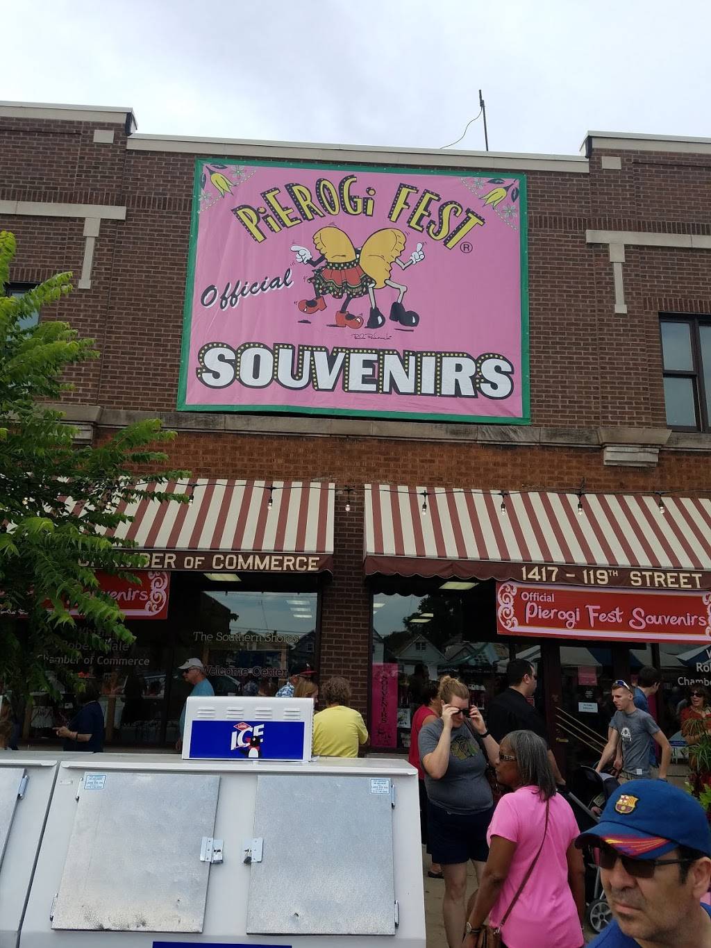 Center Lounge | restaurant | 1312 119th St, Whiting, IN 46394, USA | 2196594080 OR +1 219-659-4080