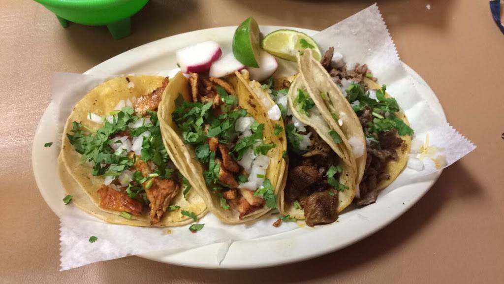 Taqueria Los Compadres | restaurant | 2675 Kirkwood Hwy, Newark, DE 19711, USA | 3023688289 OR +1 302-368-8289