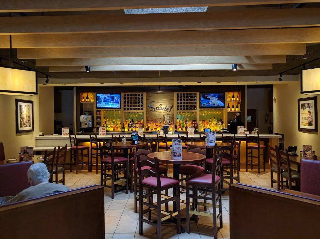 Olive Garden Italian Restaurant | meal takeaway | 31 Universal Blvd, Warwick, RI 02886, USA | 4018217322 OR +1 401-821-7322