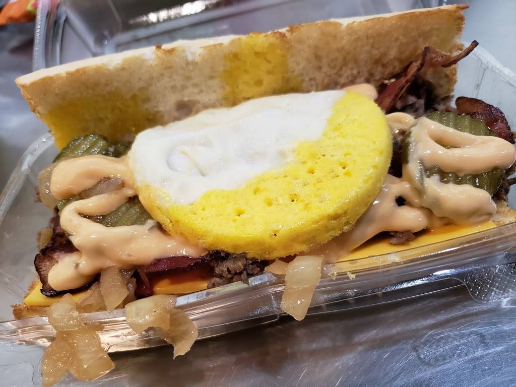 Which Wich Superior Sandwiches | restaurant | 247 B Rainbow Dr, Silverthorne, CO 80498, USA | 9702629424 OR +1 970-262-9424