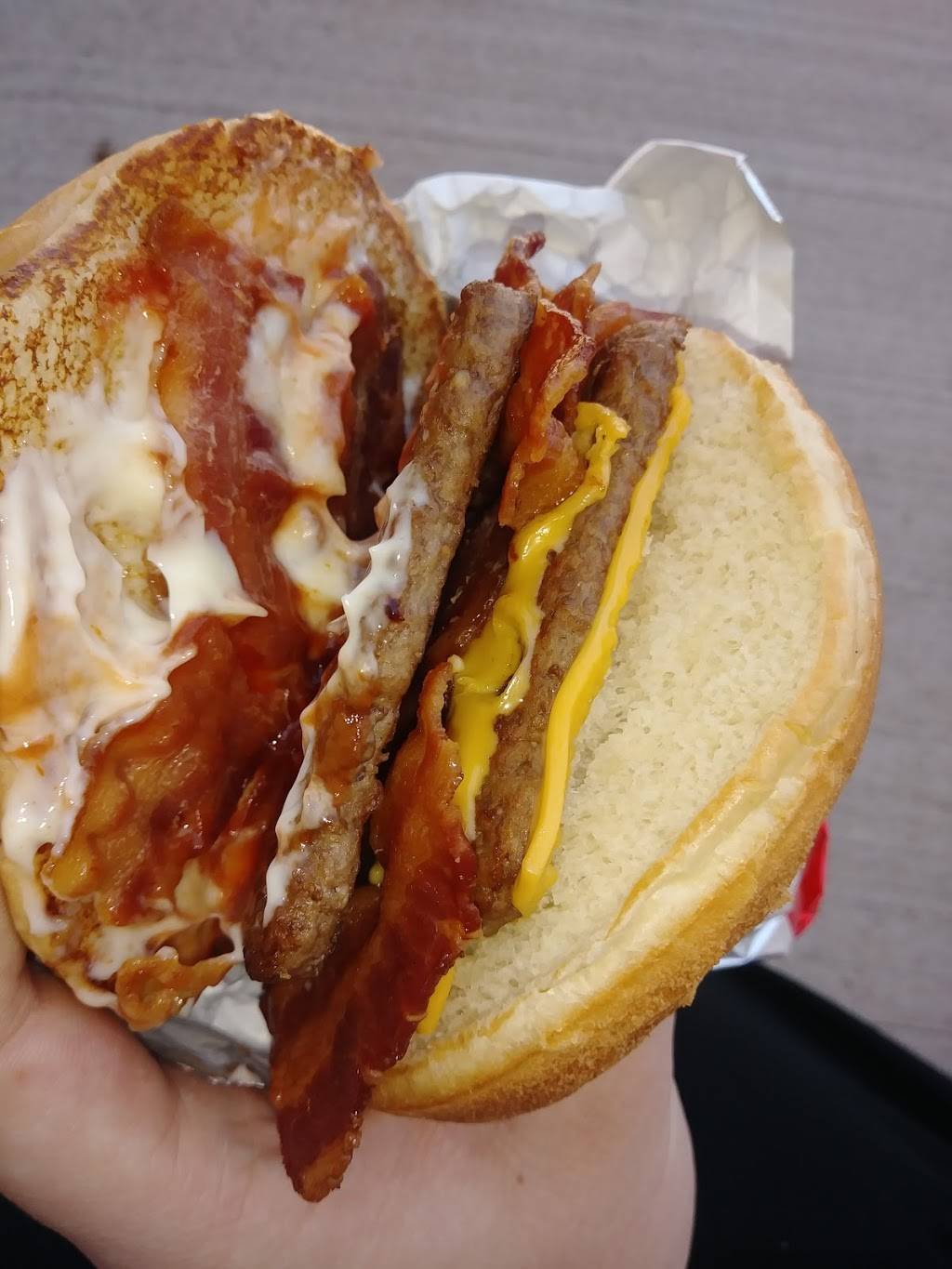 Wendys | restaurant | 20242 N 27th Ave, Phoenix, AZ 85027, USA | 6235874714 OR +1 623-587-4714