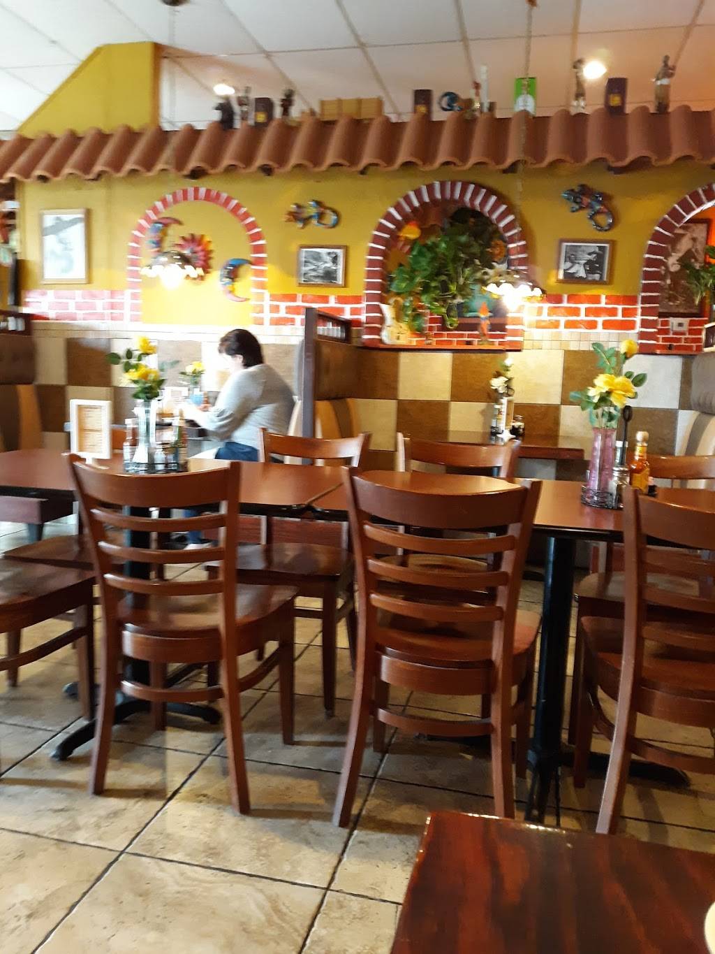 Don Tequila | restaurant | 1158 N Court St, Medina, OH 44256, USA | 3307237917 OR +1 330-723-7917