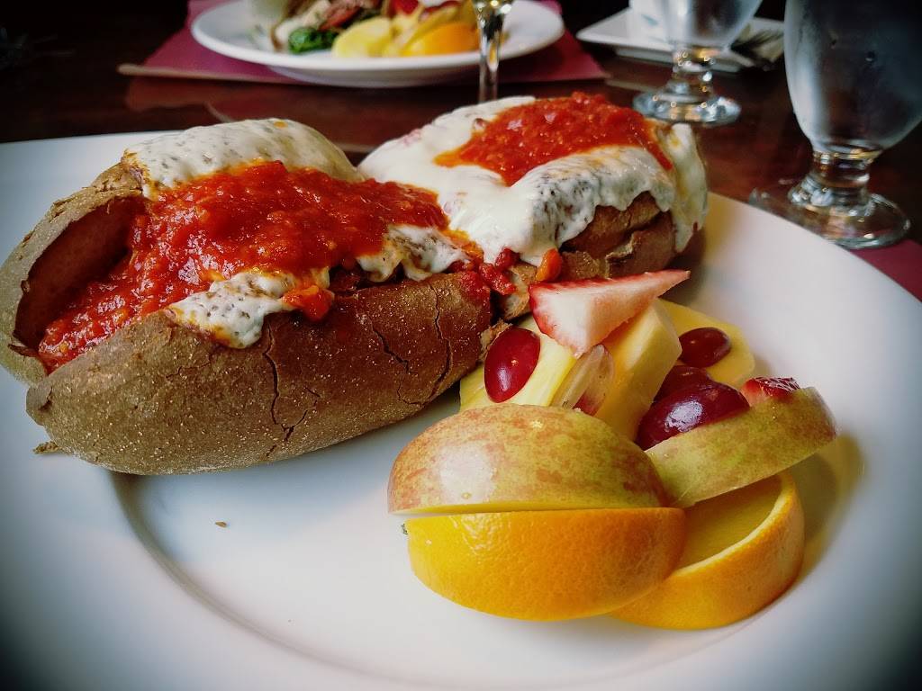 La Cucina | restaurant | 462 E Main St, Torrington, CT 06790, USA | 8606185246 OR +1 860-618-5246