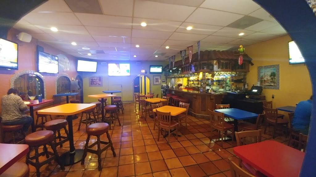 Don Cuco Mexican Restaurant | restaurant | 24130 Lyons Ave, Newhall, CA 91321, USA | 6612544874 OR +1 661-254-4874