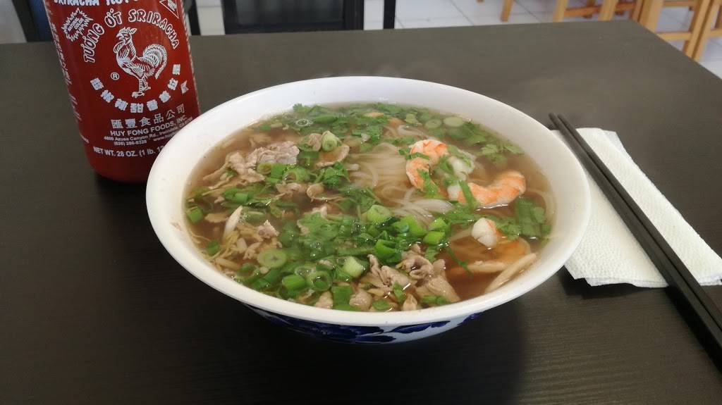 Pho Playas | restaurant | De Las Nubes 1065, Playas, Jardines del Sol, Tijuana, B.C., Mexico | 016642322972 OR +52 664 232 2972