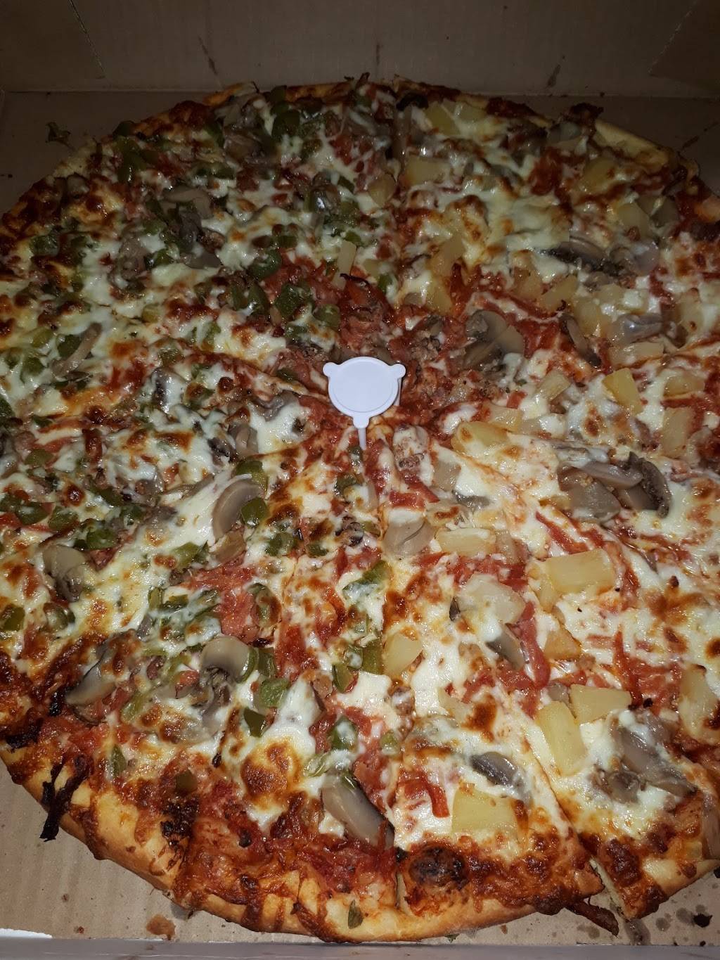 Romas Pizza House & Restaurant Of Windsor Ltd | restaurant | 7805 Wyandotte St E, Windsor, ON N8S 1S8, Canada | 5199484149 OR +1 519-948-4149