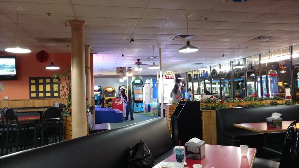 Big Z Family Restaurant | restaurant | 2418, 2428 Stearns St, Simi Valley, CA 93063, USA | 8055263000 OR +1 805-526-3000