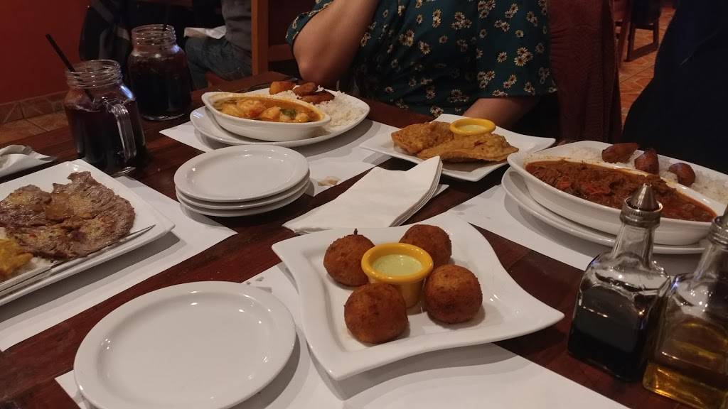 La Taverna Cubana | restaurant | 5424 Laurel Canyon Blvd, Valley Village, CA 91607, USA | 8187636272 OR +1 818-763-6272