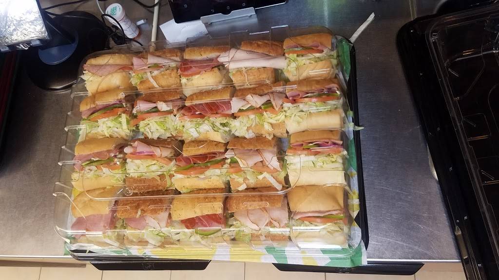 Subway Restaurants | restaurant | 1502 St Nicholas Ave, Store #2, New York, NY 10033, USA | 6465777219 OR +1 646-577-7219
