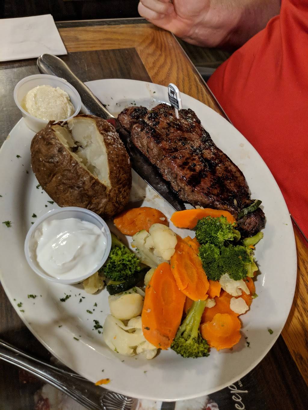 Hickory Ranch Steakhouse & Bar | restaurant | 32971 Yucaipa Blvd, Yucaipa, CA 92399, USA | 9097901953 OR +1 909-790-1953