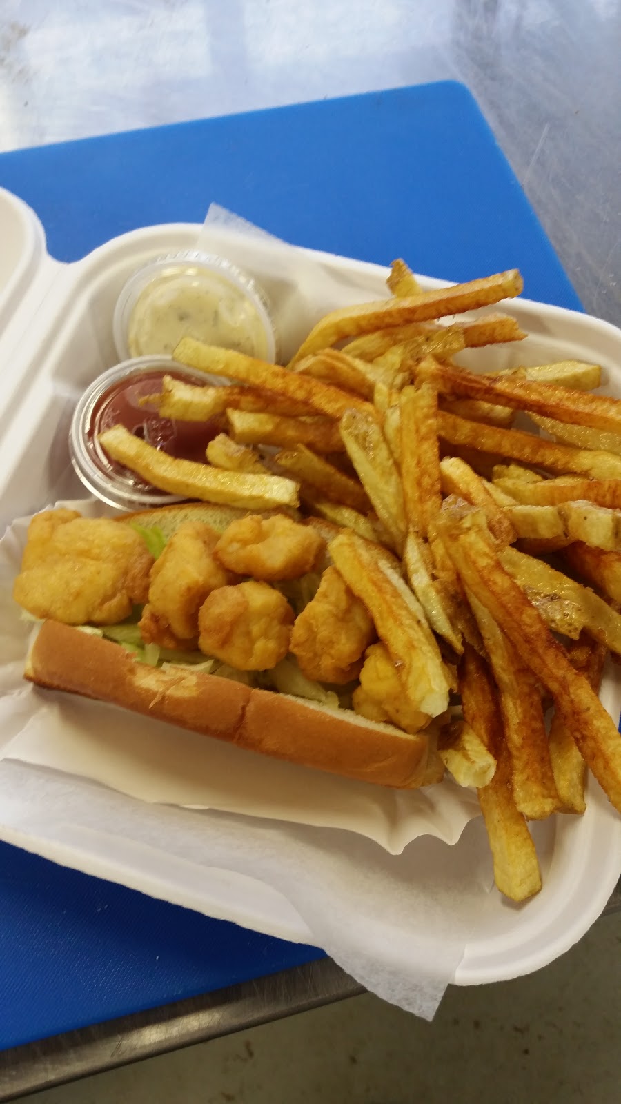 Bear Point Marina, Cabins, Campground and Restaurant | restaurant | Bear Point Rd, Bowerbank, ME 04426, USA | 2075643135 OR +1 207-564-3135