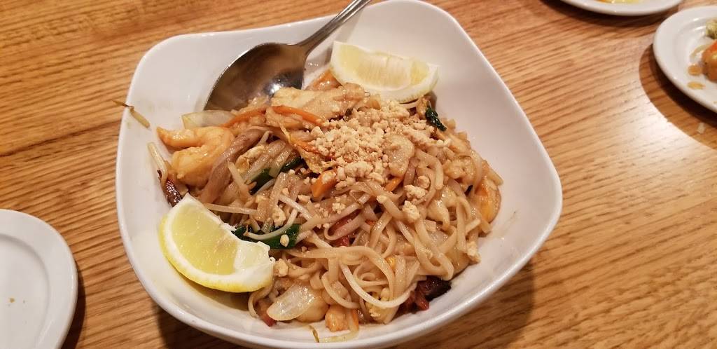 Jades Chinese Restaurant | restaurant | 1304 Aida Dr, Reynoldsburg, OH 43068, USA | 6148614435 OR +1 614-861-4435