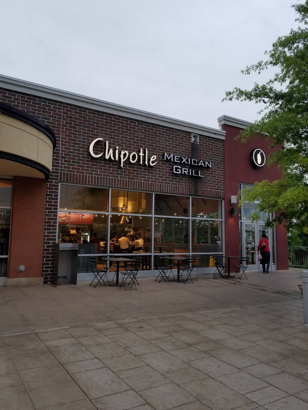 Chipotle Mexican Grill | restaurant | 4030 City Ave, Philadelphia, PA 19131, USA | 2158780452 OR +1 215-878-0452