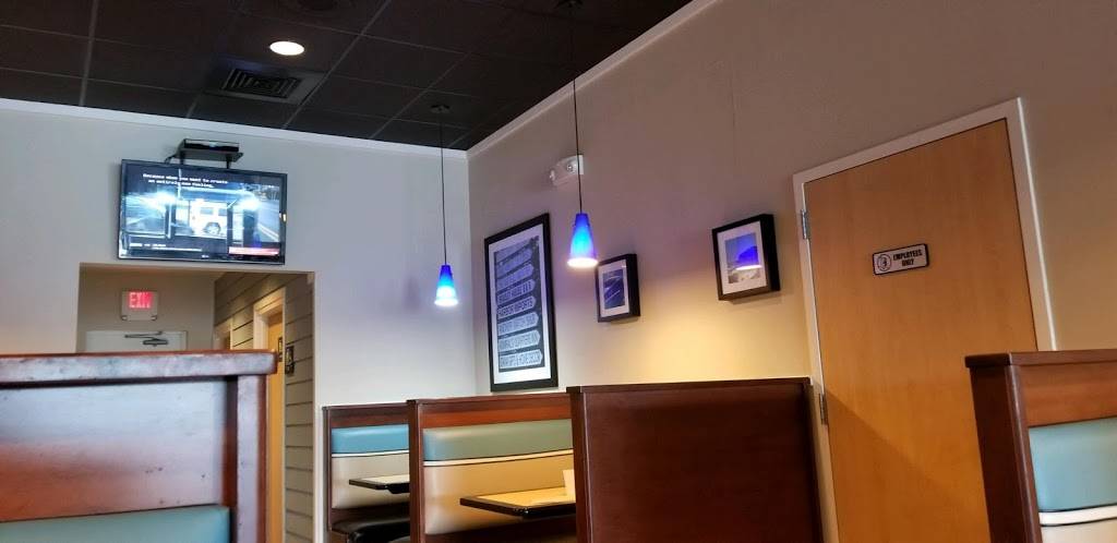 Long John Silvers | restaurant | 2170 Millennium Blvd, Cortland, OH 44410, USA | 2346005033 OR +1 234-600-5033