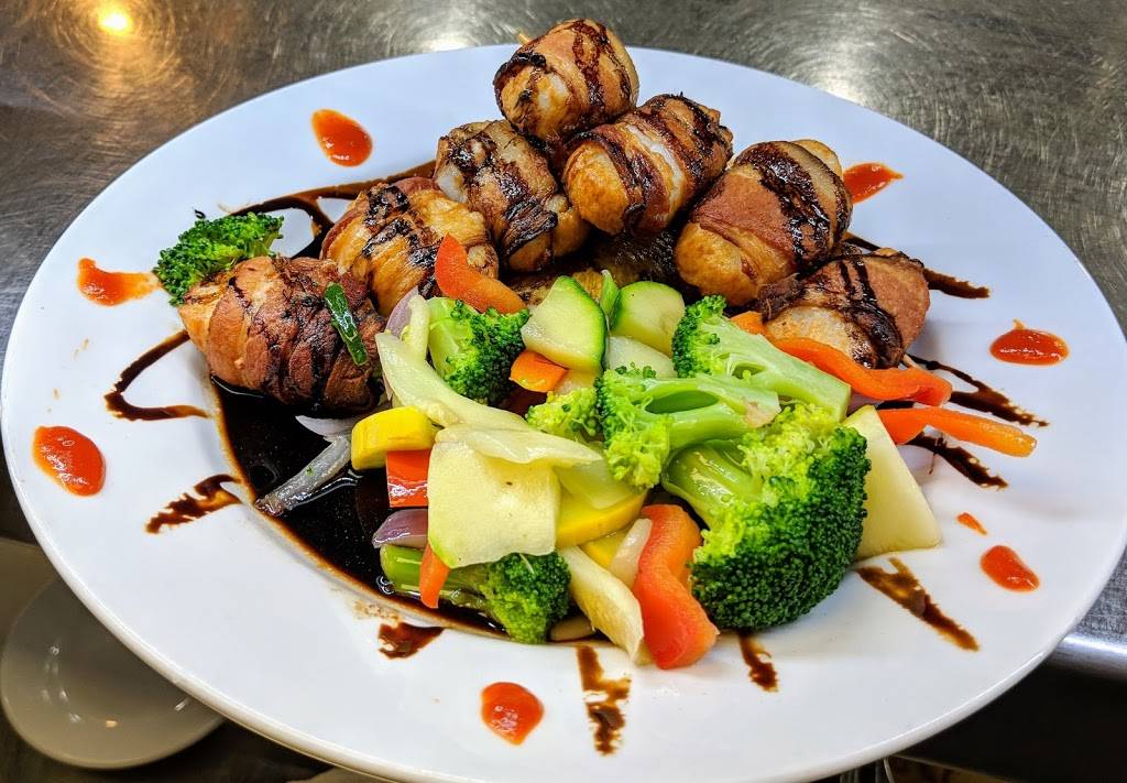 Sliders Oyster Bar | restaurant | 218 1st St, Neptune Beach, FL 32266, USA | 9042460881 OR +1 904-246-0881