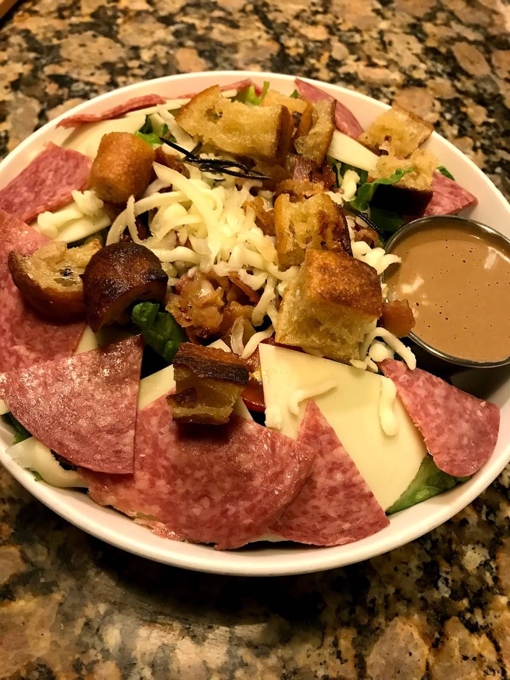 Vero Cucino Rustico | restaurant | 749 Saybrook Road, Tradewinds Plaza, Middletown, CT 06457, USA | 8603439413 OR +1 860-343-9413