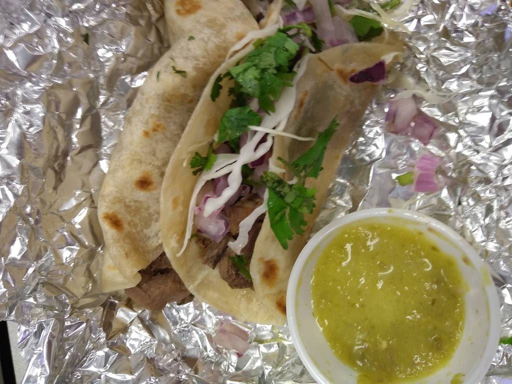 Elenas Tortilleria | restaurant | 2441 Valwood Pkwy, Farmers Branch, TX 75234, USA | 9722414123 OR +1 972-241-4123