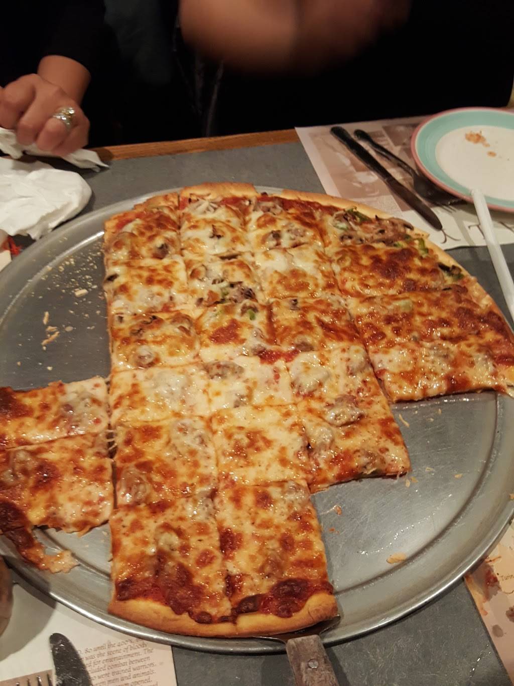 Martinos Restaurant | restaurant | 3431 W Peterson Ave, Chicago, IL 60659, USA | 7734785410 OR +1 773-478-5410