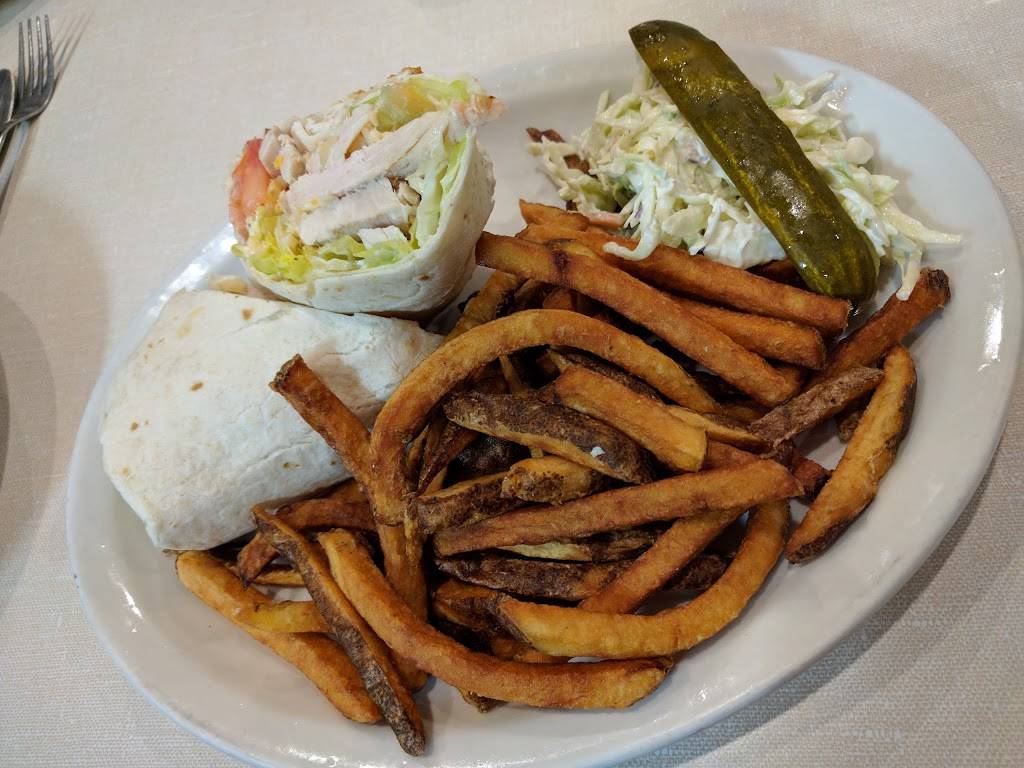 Bullseye Family Restaurant | restaurant | 125 Stewart Blvd, Brockville, ON K6V 4W4, Canada | 6133455733 OR +1 613-345-5733