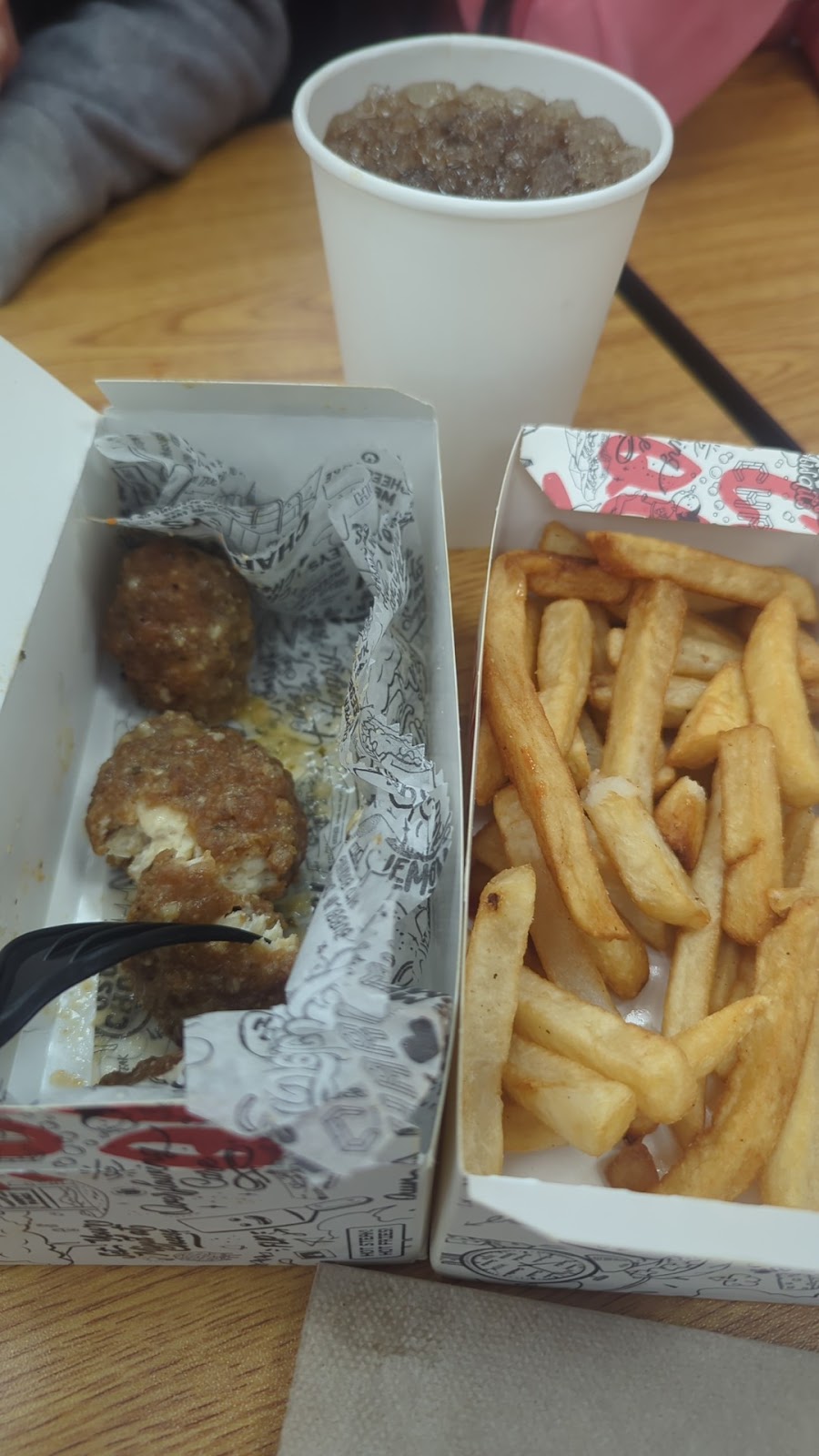 Charleys Cheesesteaks and Wings | restaurant | 37140 47th St E, Palmdale, CA 93552, USA | 6615263289 OR +1 661-526-3289