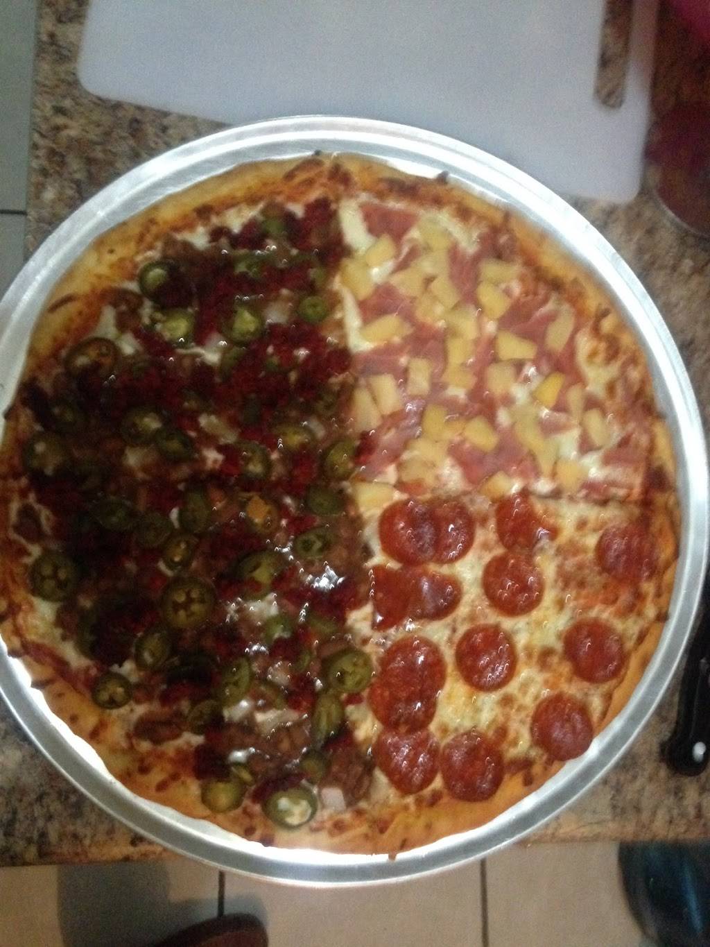 Hernandezpizzas | restaurant | Blvd. de los Lagos 872, Valle Dorado, 22890 Ensenada, B.C., Mexico | 016461738656 OR +52 646 173 8656