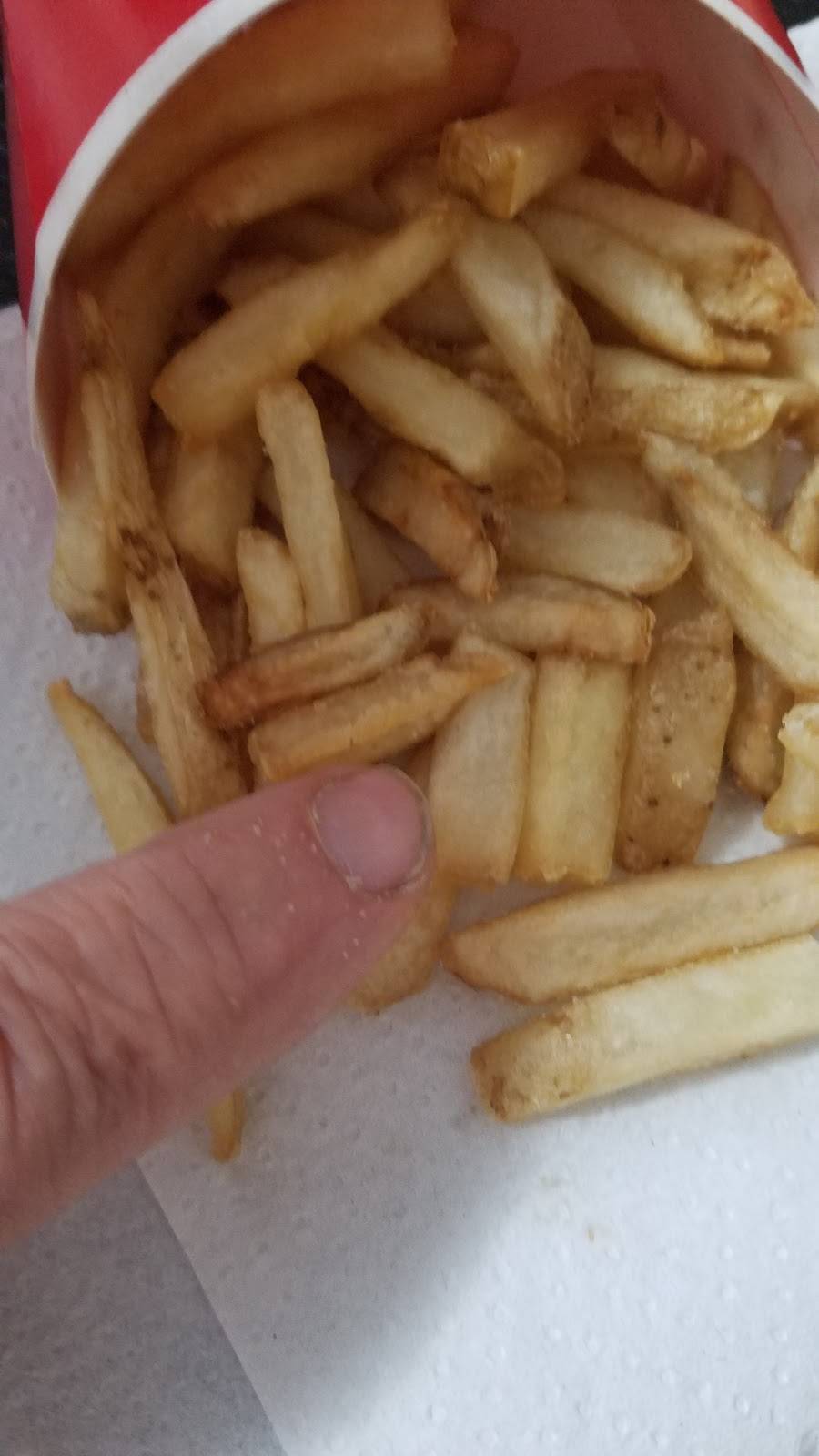 Wendys | restaurant | 2920 NE Sandy Blvd, Portland, OR 97232, USA | 5032397063 OR +1 503-239-7063