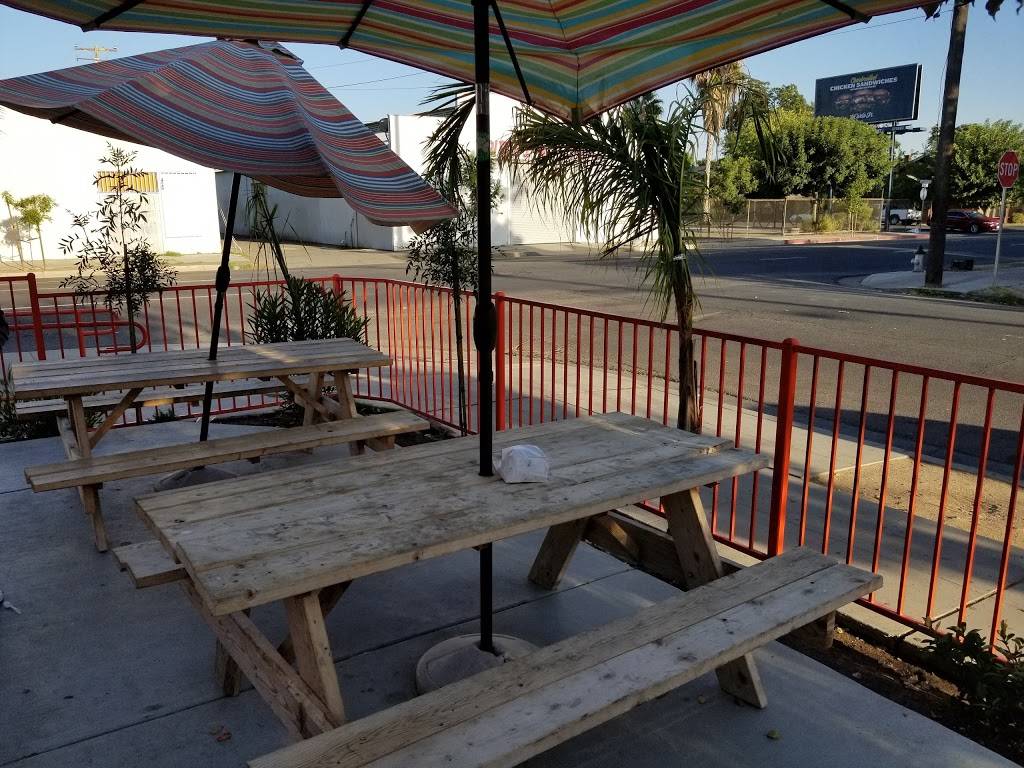 Taqueria Yarelis | meal takeaway | 429 N Fresno St, Fresno, CA 93701, USA | 5594890410 OR +1 559-489-0410