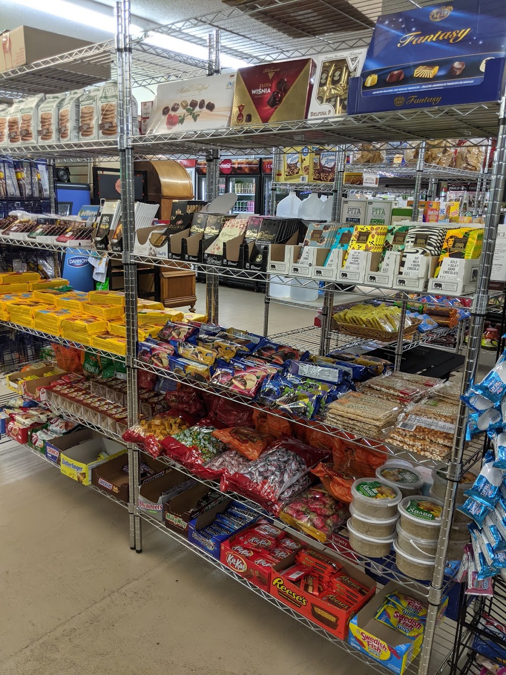 Davlatovs at The Carlton (Formerly Carlton Deli Mart) | restaurant | 4600 South Four Mile Run Drive Suite C1 Bottom Floor of the Carlton Condos Facing Four Mile Run halfway down the building, access from the parking lot!, 4600 S Four Mile Run Dr Suite #1215, Arlington, VA 22204, USA | 7039985800 OR +1 703-998-5800