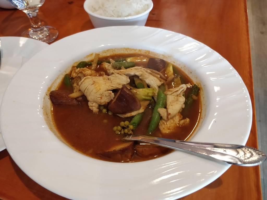 Khao San Thai Cuisine | restaurant | 100 Front St S, Issaquah, WA 98027, USA | 4256518138 OR +1 425-651-8138