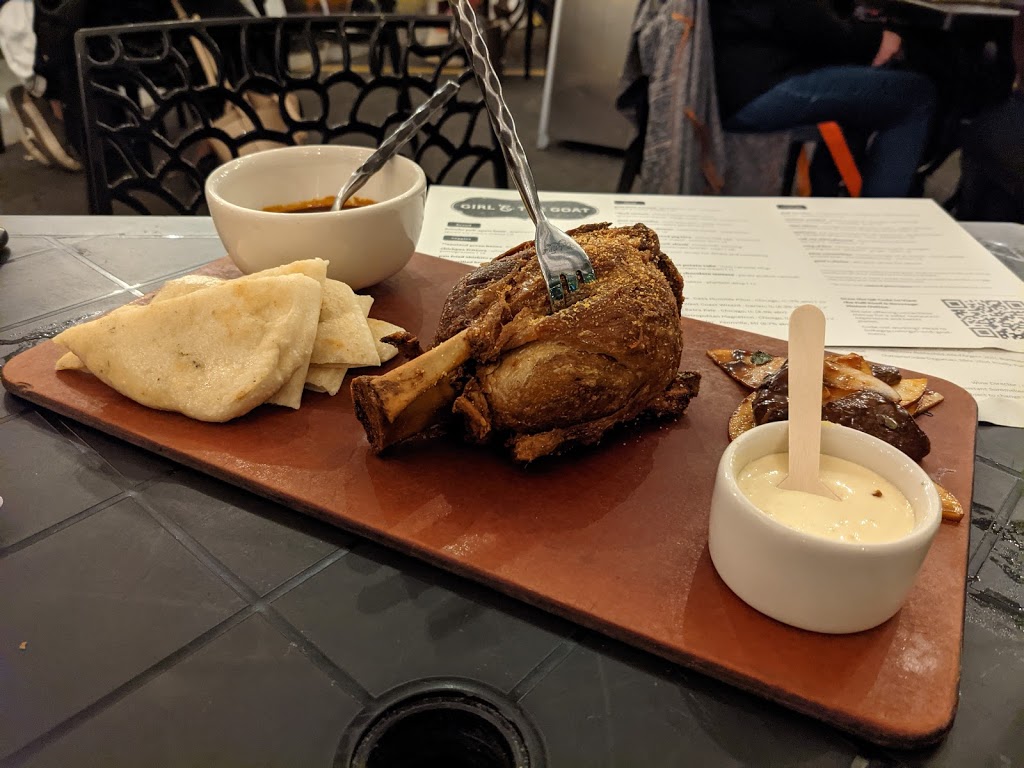 Girl & The Goat | restaurant | 809 W Randolph St, Chicago, IL 60607, USA | 3124926262 OR +1 312-492-6262