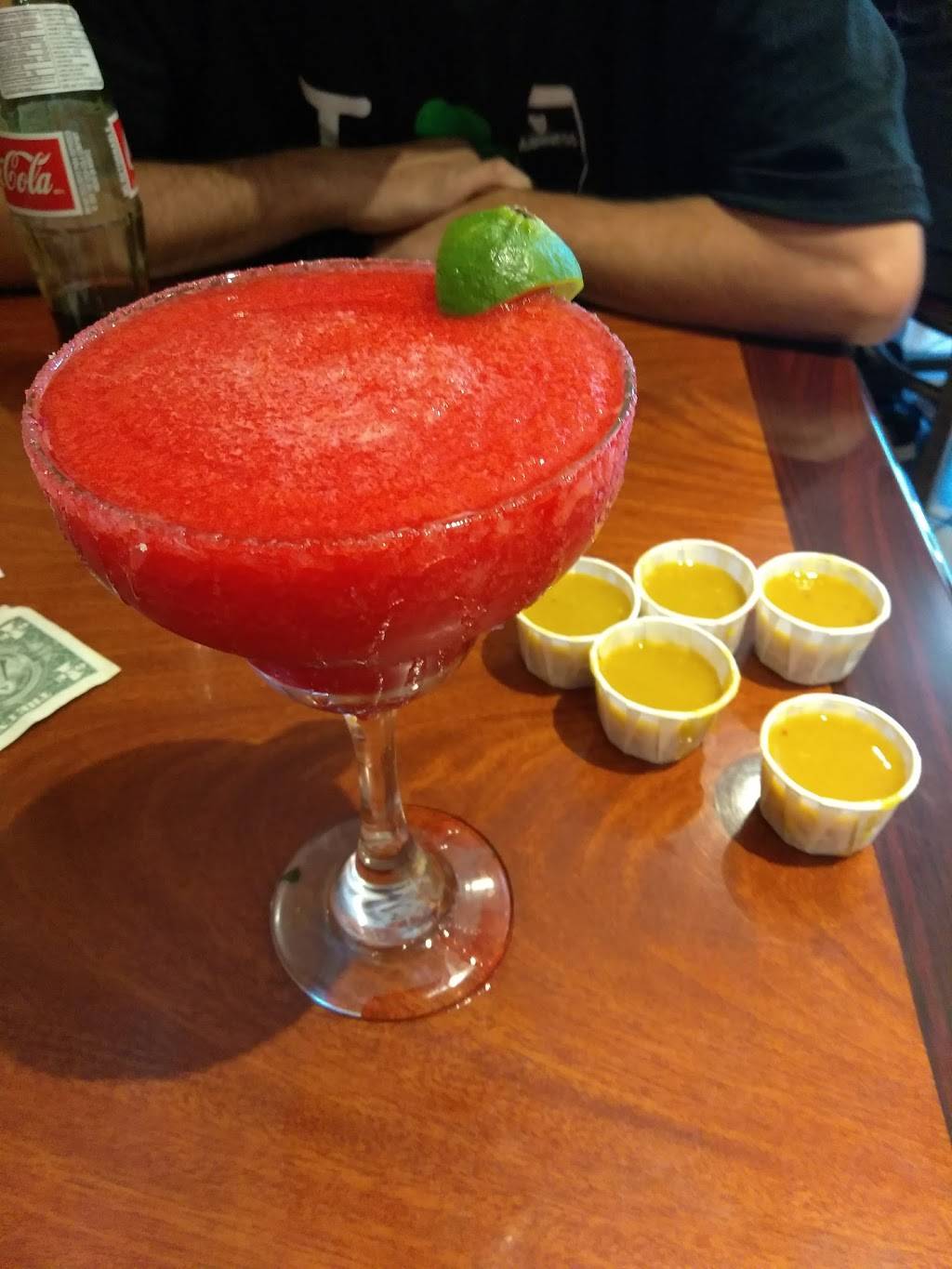 Tacos Móre | restaurant | 5666 Etiwanda Ave C, Mira Loma, CA 91752, USA | 9513326696 OR +1 951-332-6696