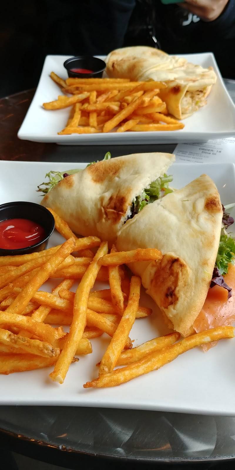 Hot Shots Coffeehouse | cafe | 27212 CA-189, Blue Jay, CA 92317, USA | 9097448325 OR +1 909-744-8325