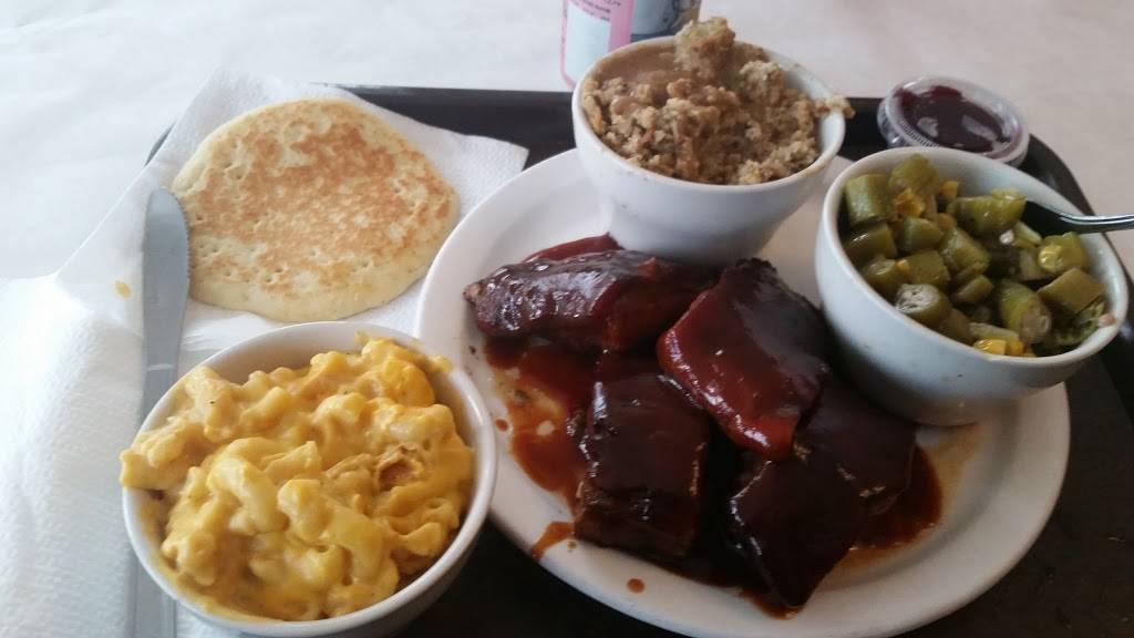 Sabrinas Restaurant | restaurant | 17553 Kedzie Ave, Hazel Crest, IL 60429, USA | 7089577280 OR +1 708-957-7280