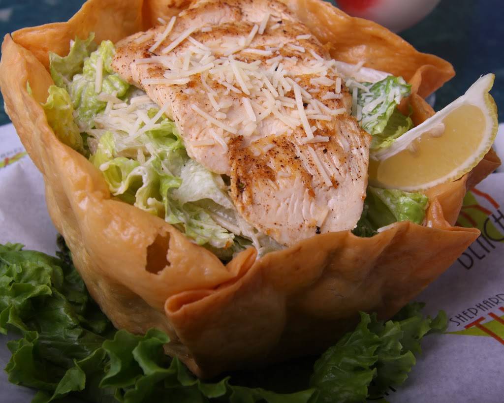 Shephards Tiki Beach Bar & Grill | restaurant | 619 S Gulfview Blvd, Clearwater Beach, FL 33767, USA | 7274425107 OR +1 727-442-5107