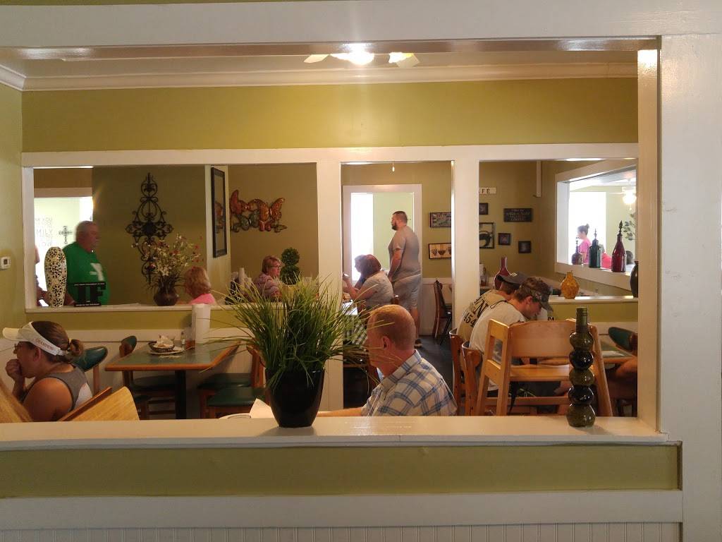 Butterbeans of Easley | restaurant | 302 E A Ave, Easley, SC 29640, USA | 8648103745 OR +1 864-810-3745