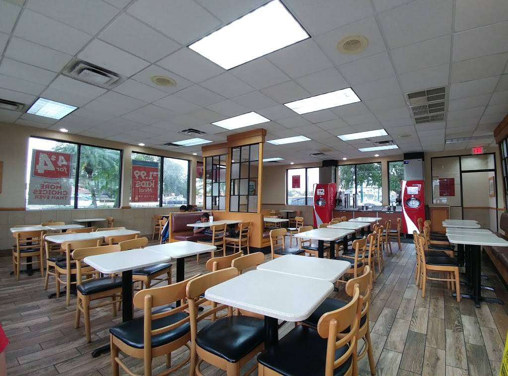 Wendys | restaurant | 10941 Airport Road, Naples, FL 34109, USA | 2395920888 OR +1 239-592-0888