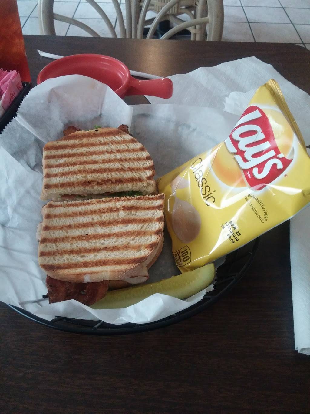 Java Garden Cafe | restaurant | 203 W Main St, Morristown, TN 37814, USA | 4235871030 OR +1 423-587-1030