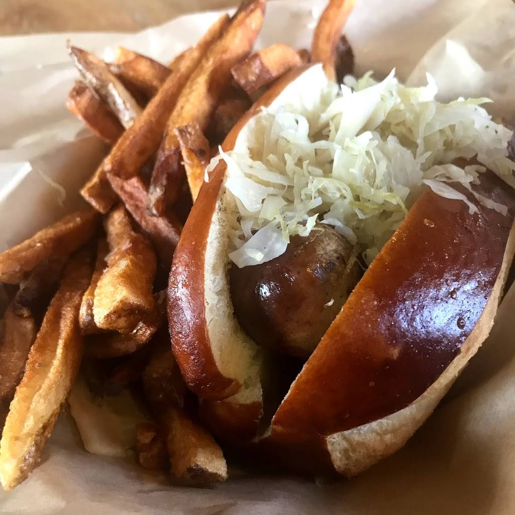 Kardinal Hall | restaurant | 722 Preston Ave, Charlottesville, VA 22903, USA | 4342954255 OR +1 434-295-4255