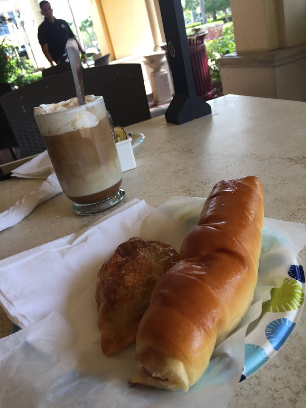 Crocante Cafe & Gourmet Bakery | bakery | 2708 N University Dr, Coral Springs, FL 33065, USA | 9543414416 OR +1 954-341-4416