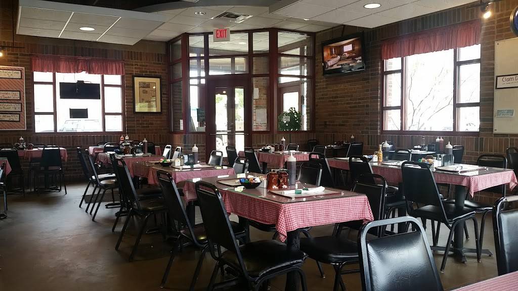 Lynns on First | restaurant | 180 N 1st St, Brighton, MI 48116, USA | 8102275284 OR +1 810-227-5284