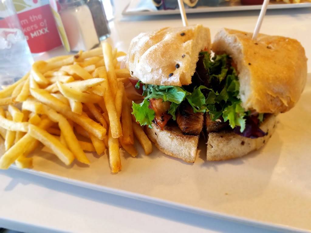 The Mixx | restaurant | 11942 Roe Ave, Overland Park, KS 66209, USA | 9133384000 OR +1 913-338-4000