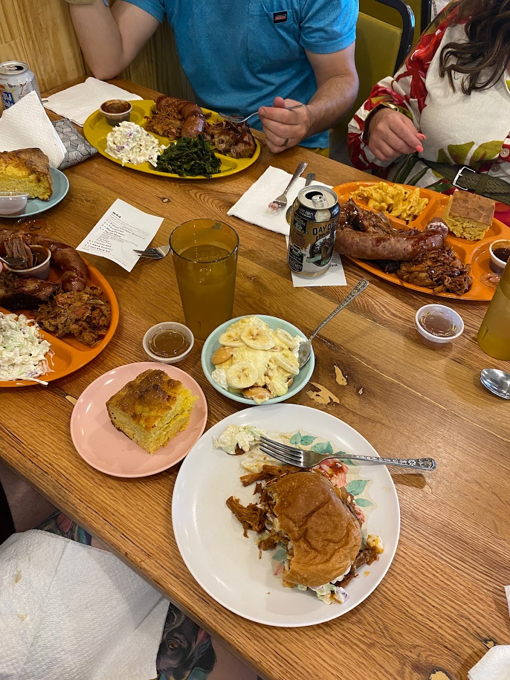 Girls Gone BBQ | restaurant | 2630 E Citizens Dr #20, Fayetteville, AR 72703, USA | 4798798222 OR +1 479-879-8222