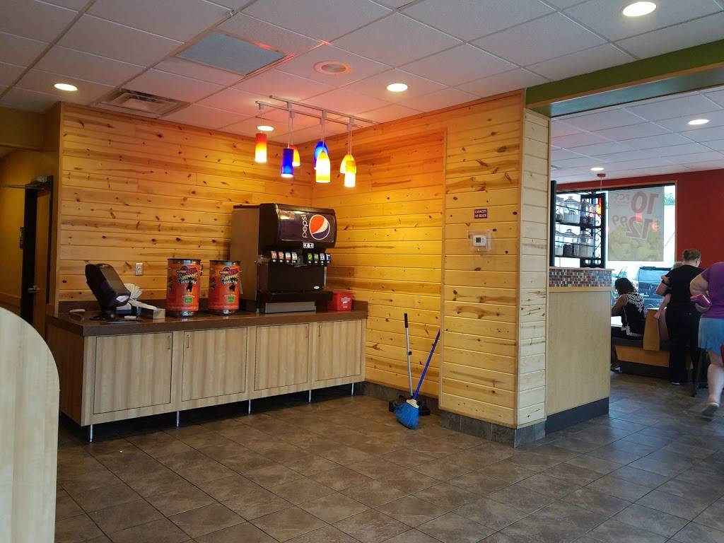 Popeyes Louisiana Kitchen | restaurant | 25 6th St SW, Winter Haven, FL 33880, USA | 8632932388 OR +1 863-293-2388