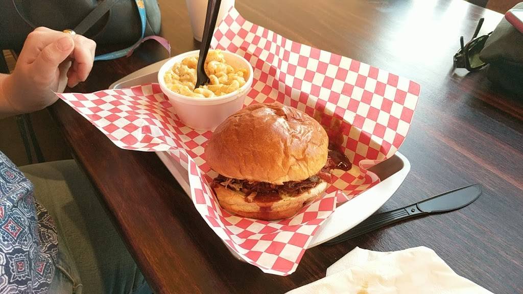 Steerhogs | restaurant | 21112 South La Grange Road, Frankfort, IL 60423, USA | 7793337573 OR +1 779-333-7573