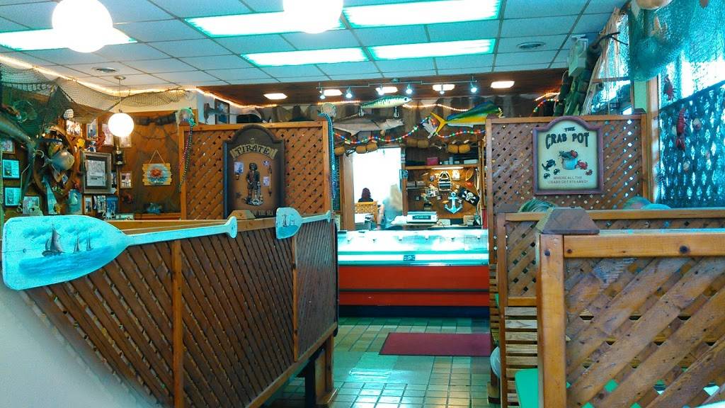 Jolly Roger Market & Grill | restaurant | 716 Industrial Blvd, Ellijay, GA 30540, USA | 7062762090 OR +1 706-276-2090