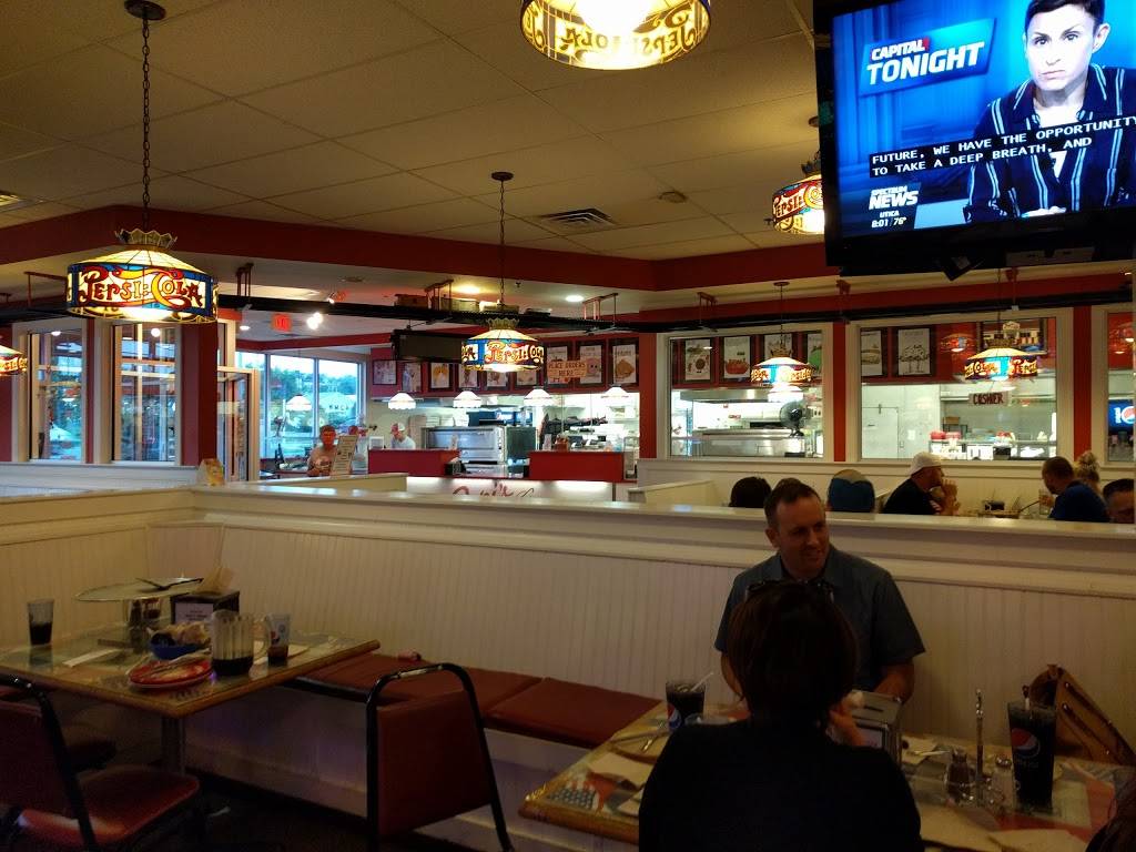 Pepis Pizza | restaurant | 228 Genesee St, Oneida, NY 13421, USA | 3153637580 OR +1 315-363-7580