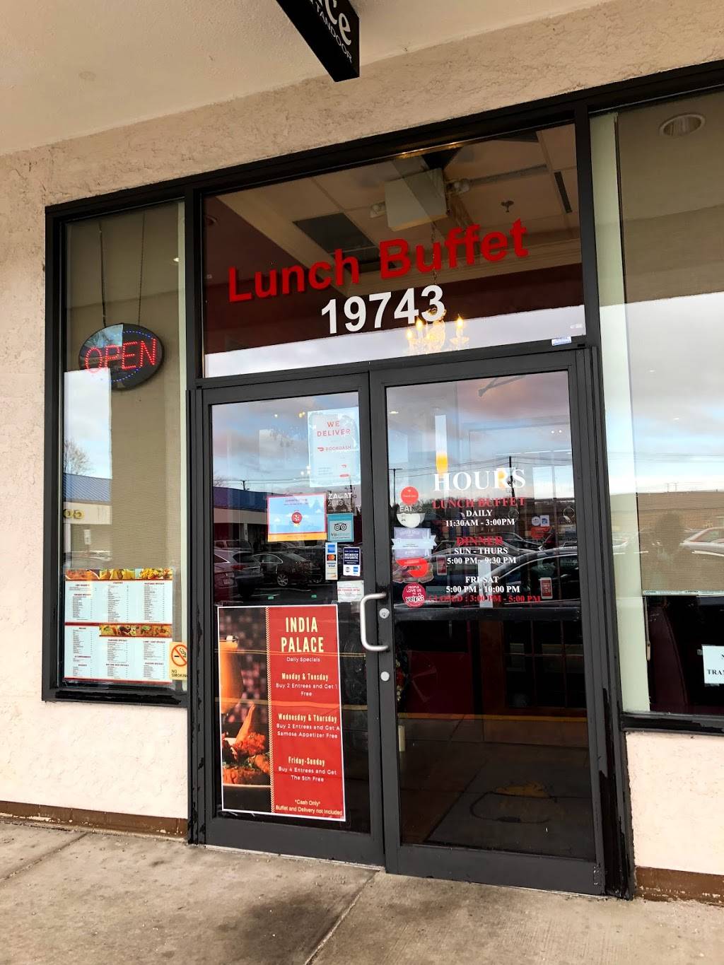 India Palace Bar and Tandoor | restaurant | 19743 Frederick Rd, Germantown, MD 20876, USA | 3015403000 OR +1 301-540-3000